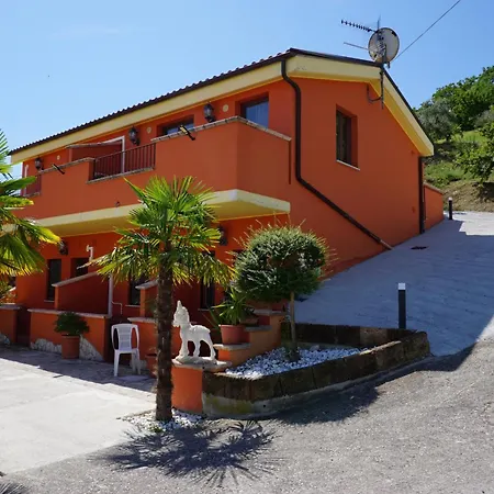 La Terrazza Motta Couette-café *