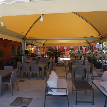 La Terrazza Motta Couette-café Atri
