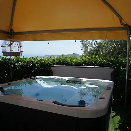 Alojamento de Acomodação e Pequeno-almoço La Terrazza Motta Atri