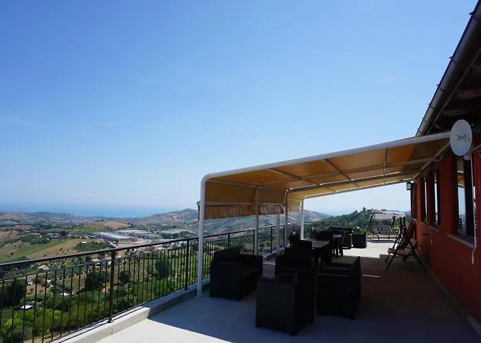 La Terrazza Motta Alojamento de Acomodação e Pequeno-almoço 4*