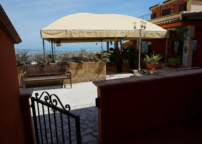 La Terrazza Motta Bed & Breakfast 4*