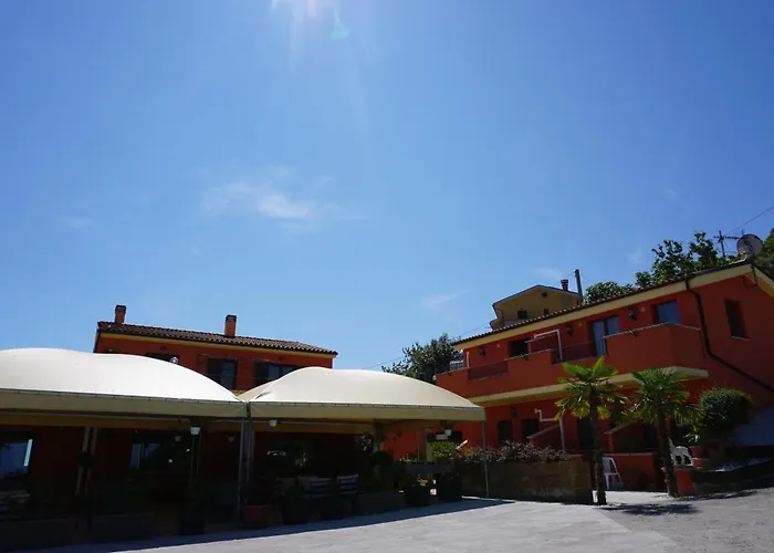 La Terrazza Motta Alojamento de Acomodação e Pequeno-almoço Atri